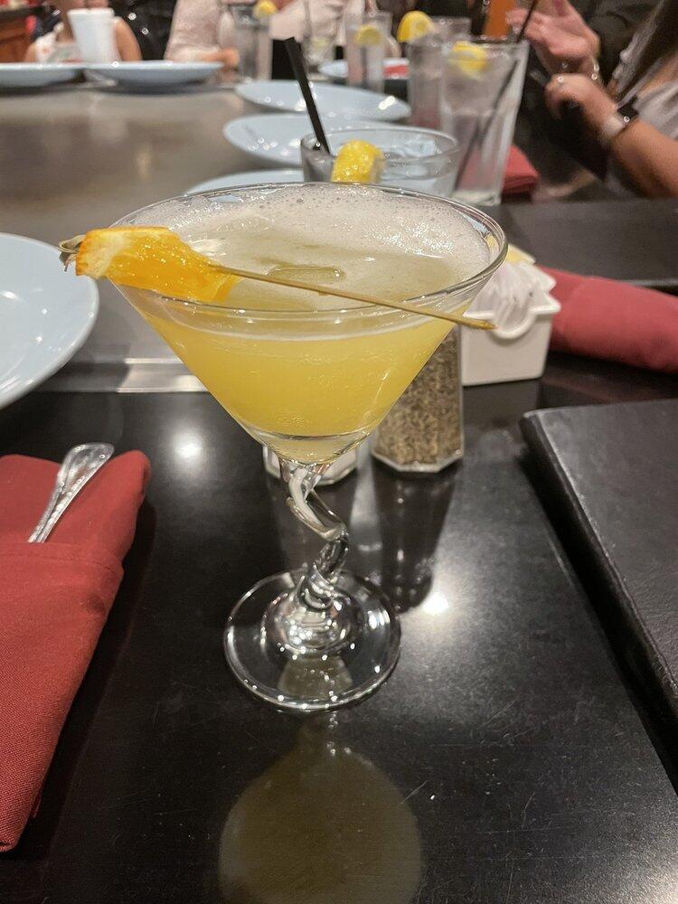 Craft cocktail and Japanese whiskey selection at Jinbeh bar
